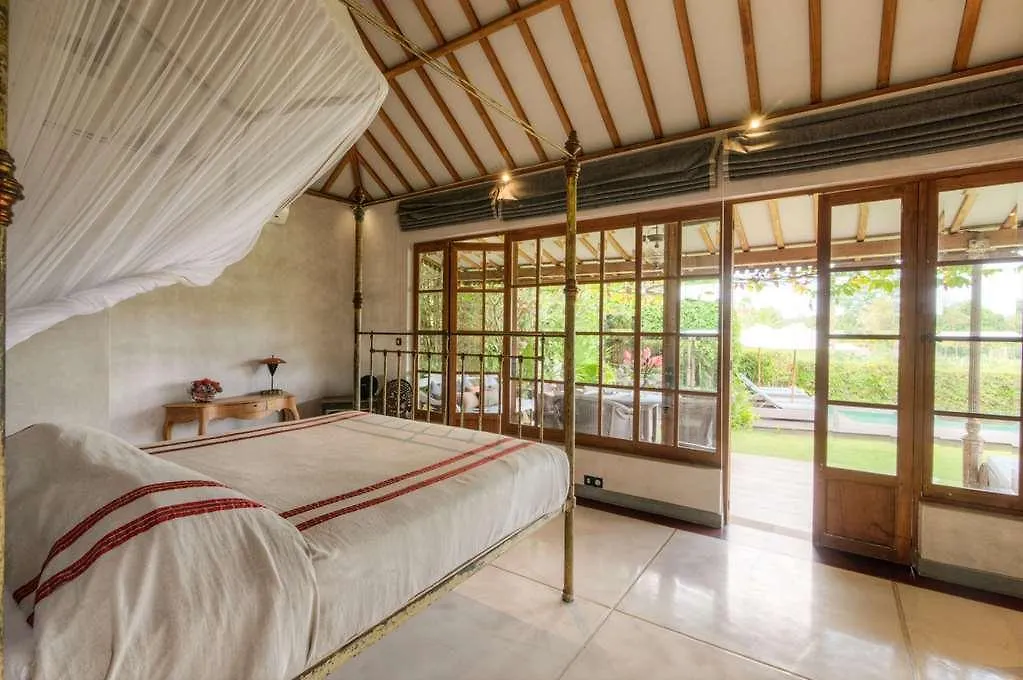 Villa Artis Canggu Hotel